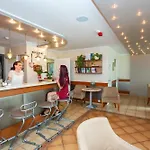 Pavai Hotell