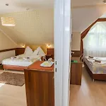 Pavai Hotell