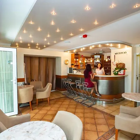 Pavai Hotell